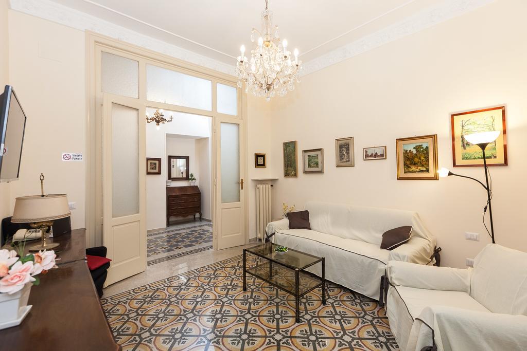 Betty Holiday Valadier Rome Exterior photo