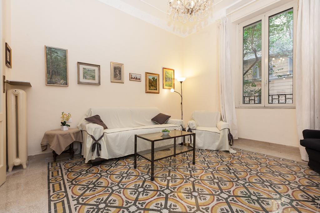 Betty Holiday Valadier Rome Exterior photo